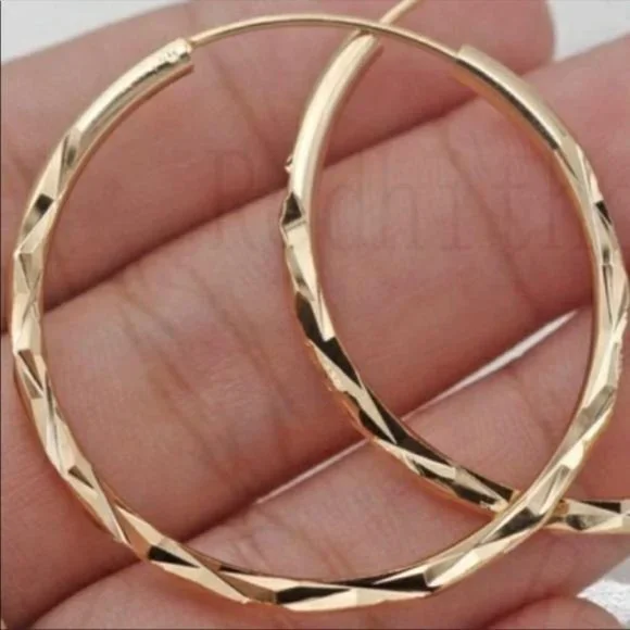 NEW 18K Gold Hoop Earrings, beautiful Earrings, cute Earrings - Picture 8 of 9